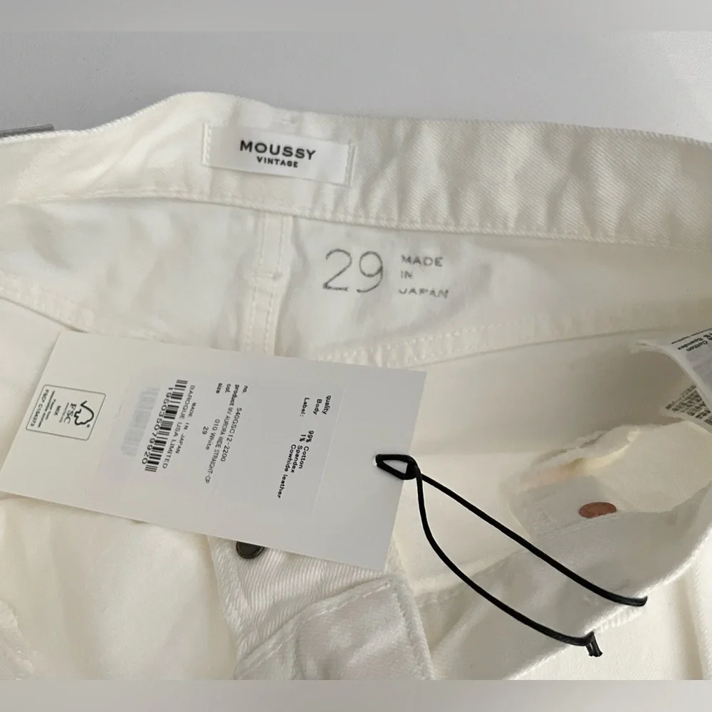 Moussy white high